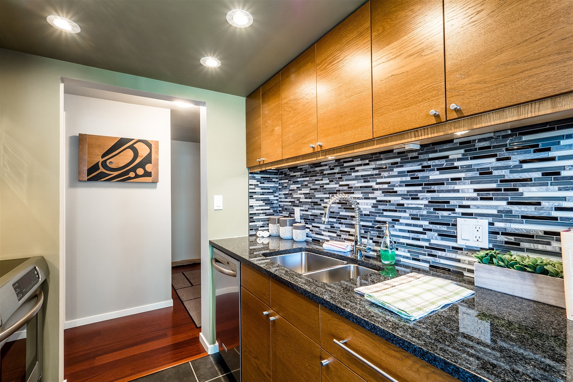 607 1515 Eastern Avenue, Central Lonsdale â€” photo 2