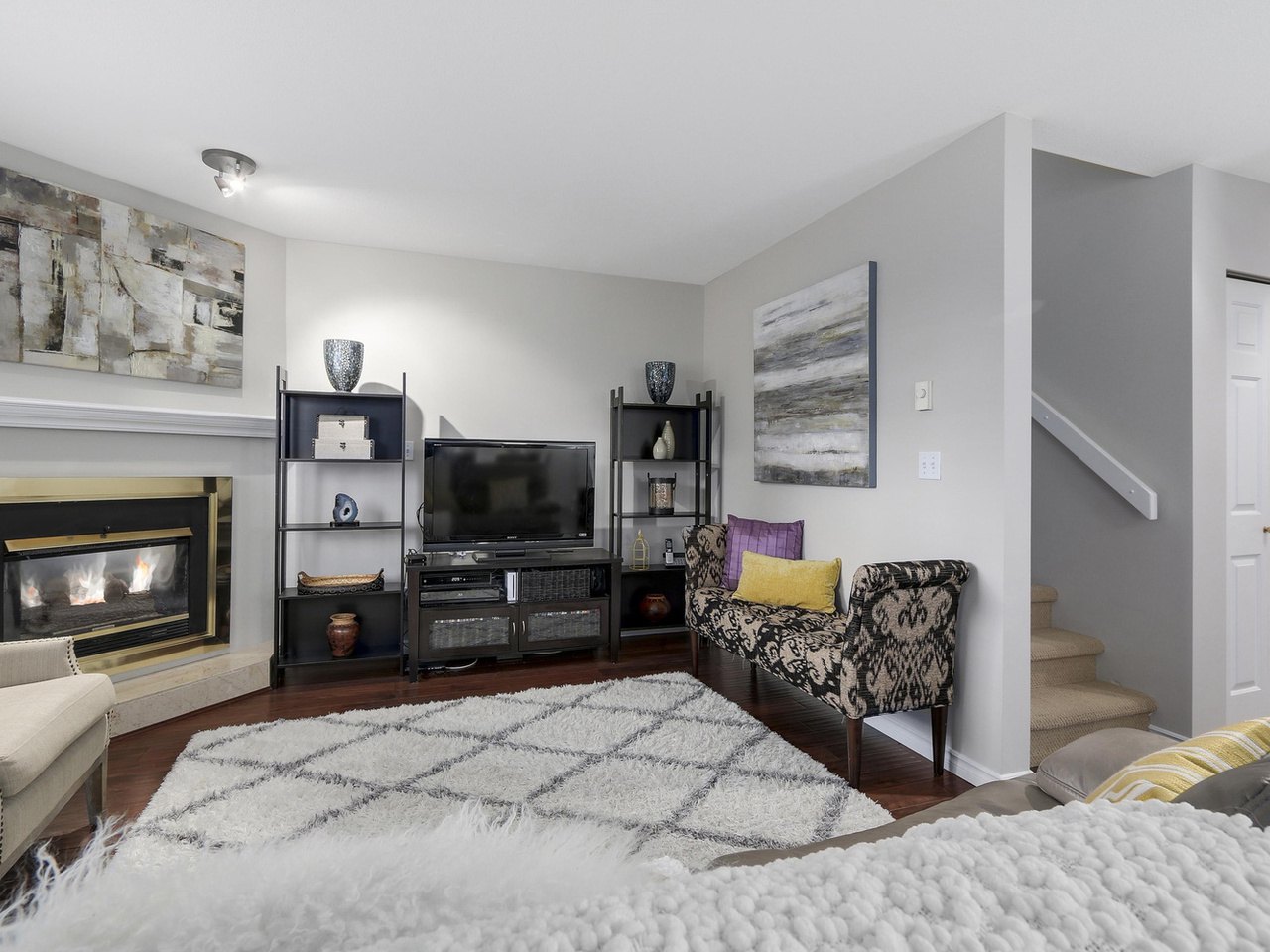 11 249 4th Street East, Lower Lonsdale â€” photo 5