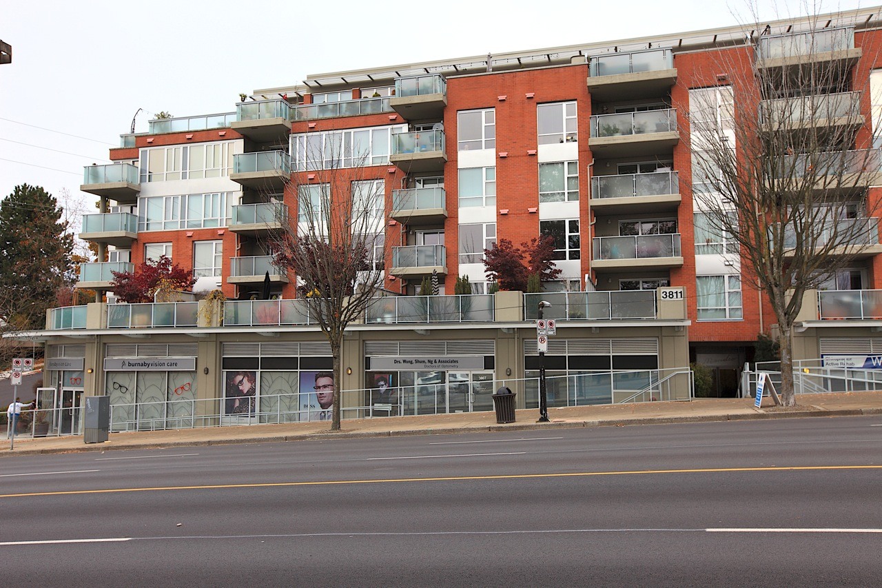 204 3811 E Hastings Street, The Heights