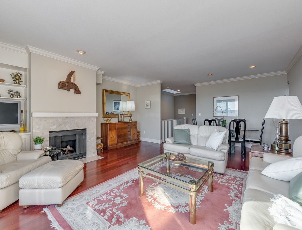 2330 Marine Dr, Dundarave â€” photo 3
