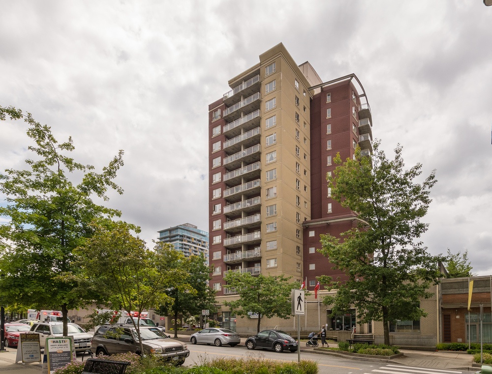 1105 121 W15th St, Central Lonsdale