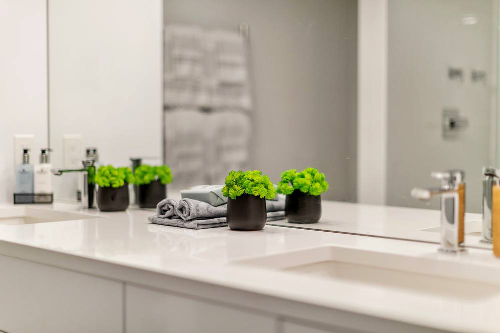 6766 Dufferin Ave, Whytecliff â€” photo 3