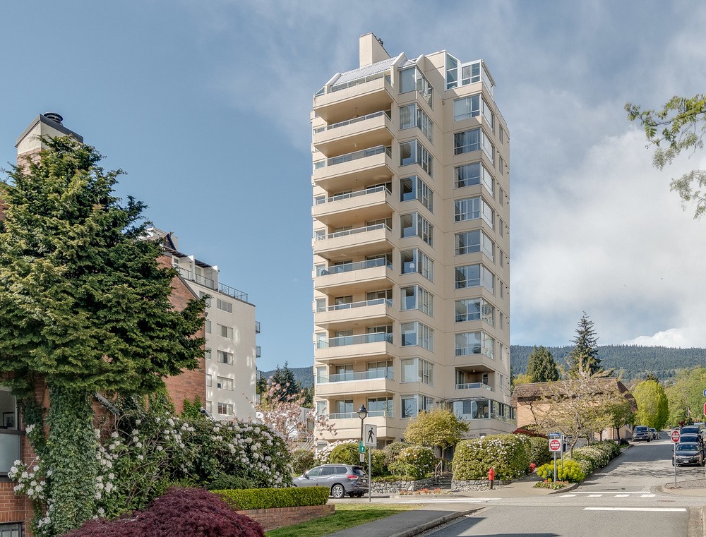 600 1819 Bellevue Ave, Ambleside