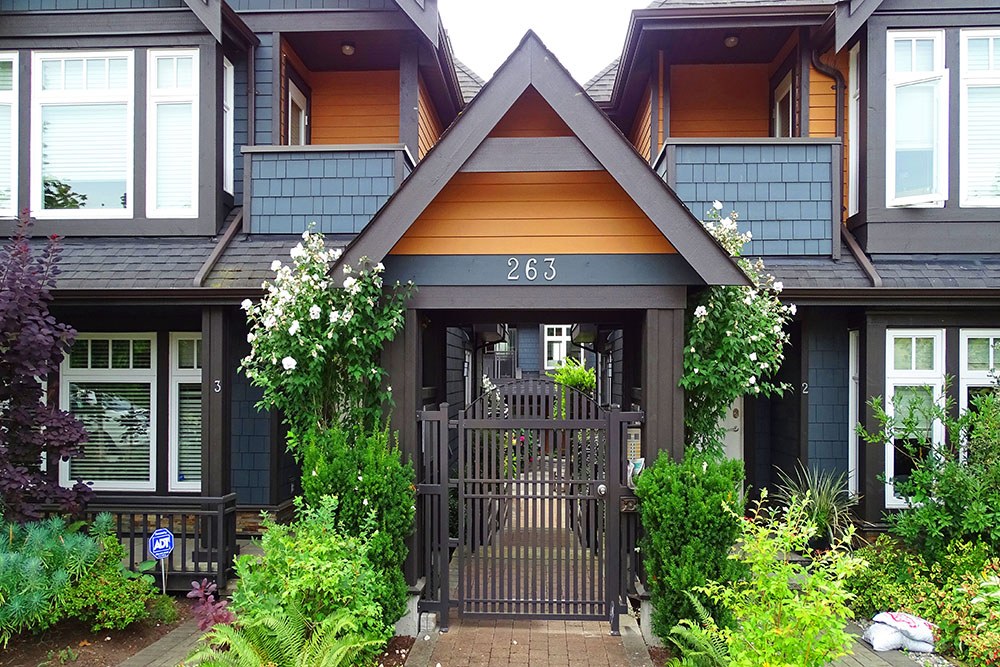 7- 263 East 5th Street, Lower Lonsdale