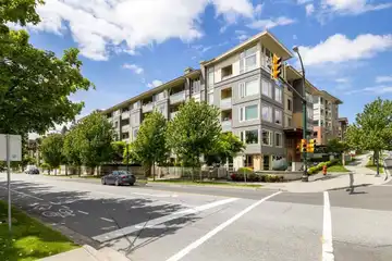 394 2665 Mountain Highway, Lynn Valley