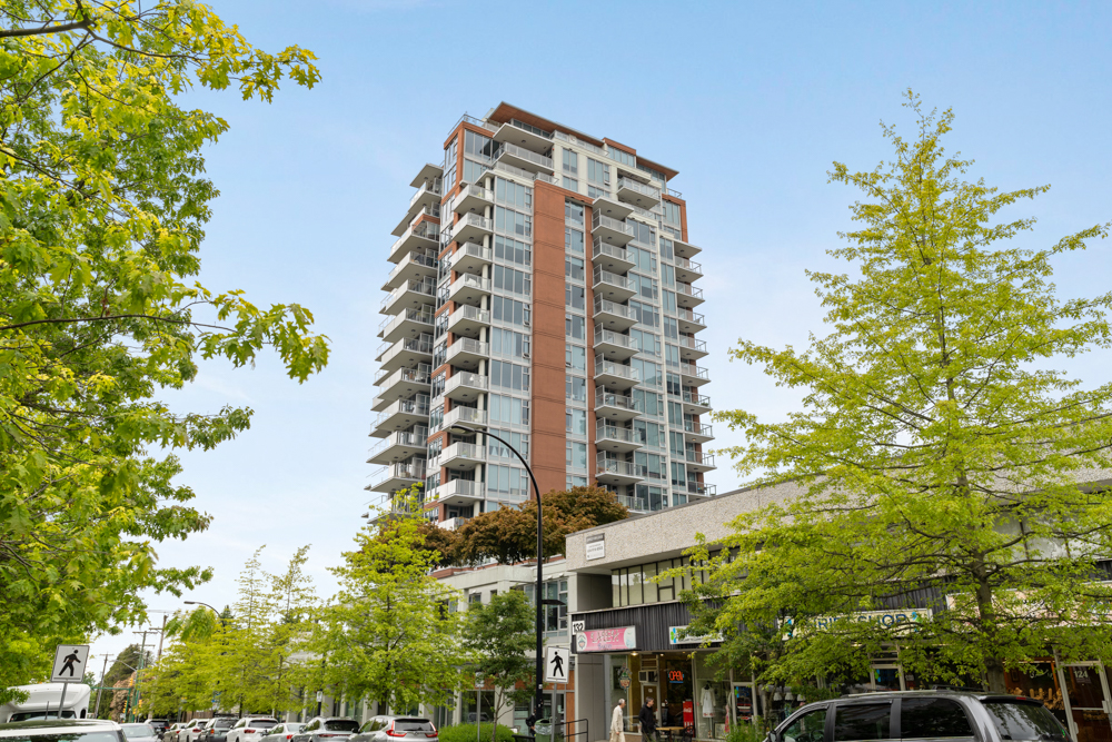 407 150 15th St West, Central Lonsdale
