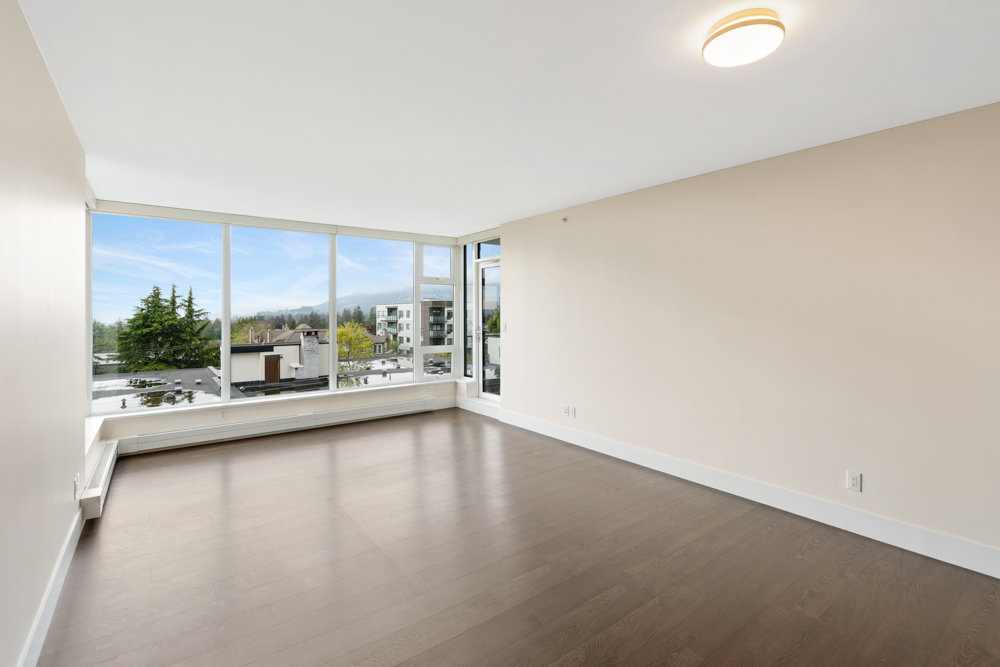 407 150 15th St West, Central Lonsdale â€” photo 4