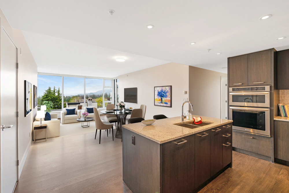 407 150 15th St West, Central Lonsdale â€” photo 2