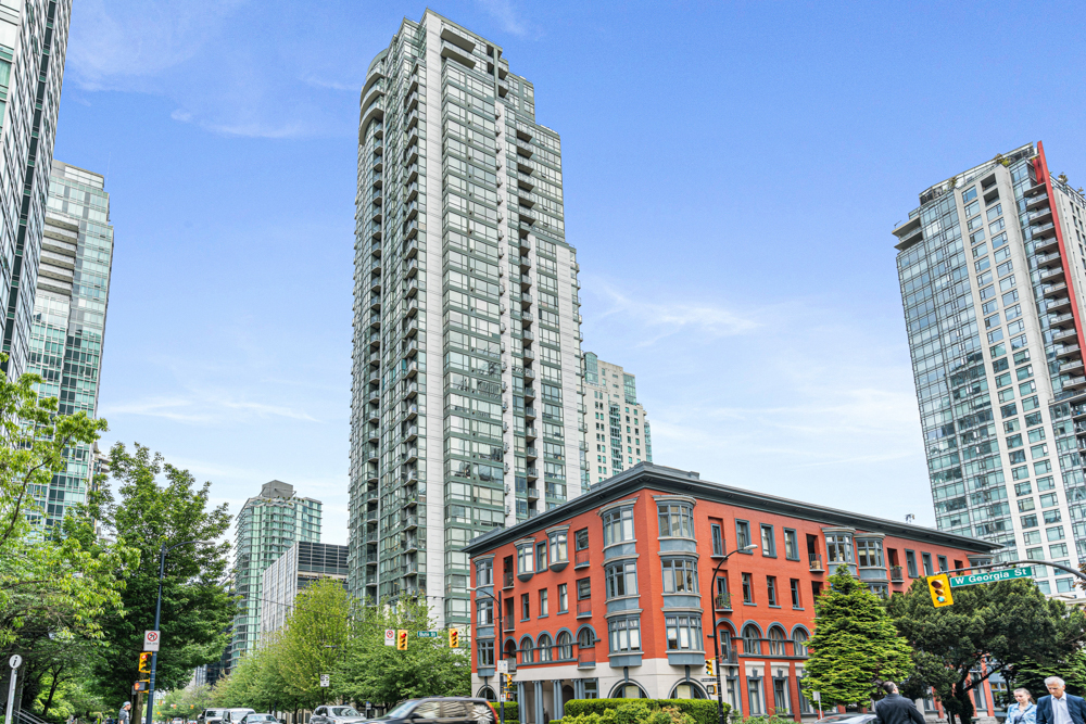 1605 1239 West Georgia Street, Coal Harbour