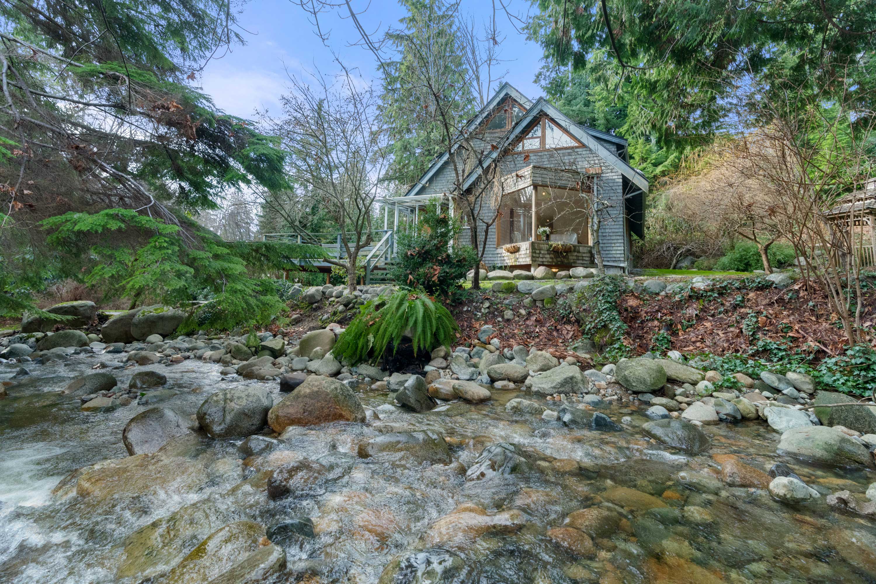 2833 Marine Drive, Dundarave