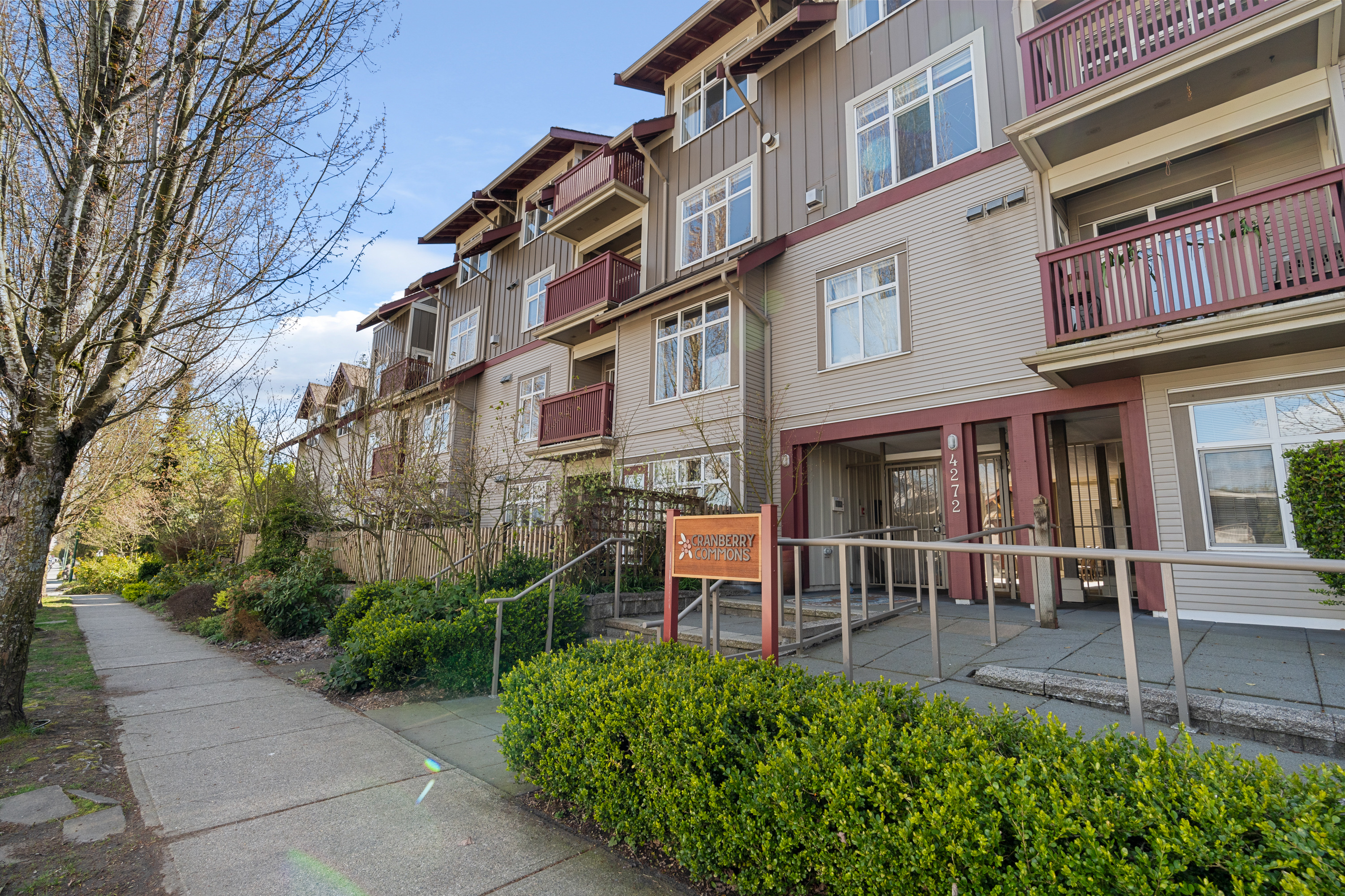 107 4272 Albert Street, The Heights