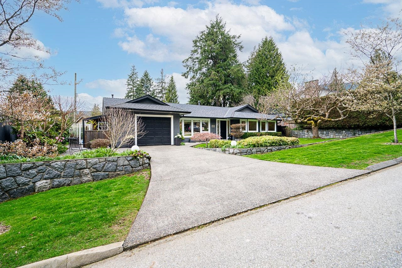 655 St. Ives Crescent, Delbrooke