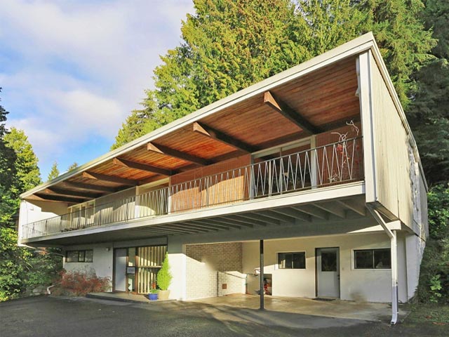 6766 Dufferin Avenue, Gleneagles