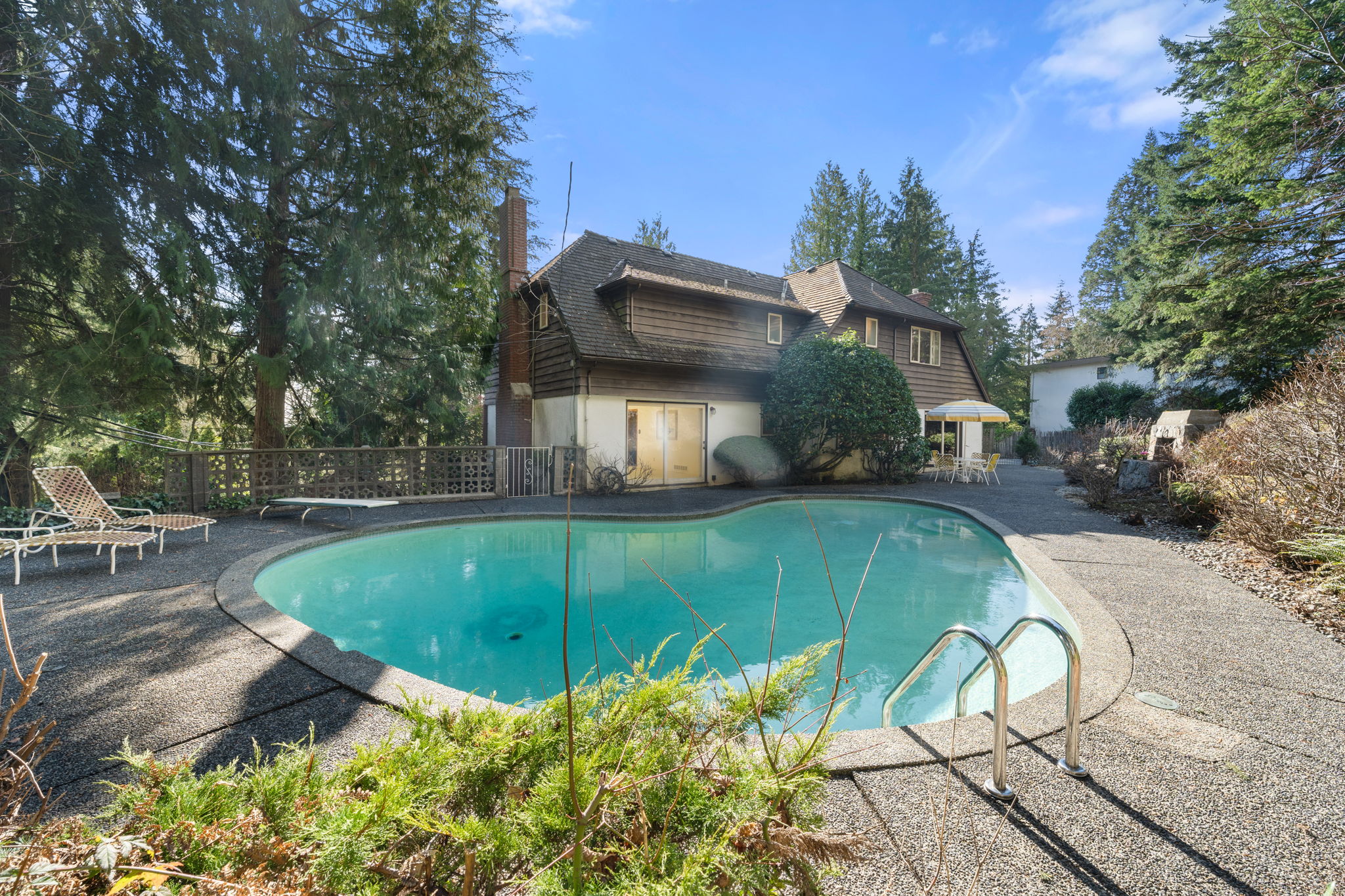 895 Elveden Row, British Properties â€” photo 2