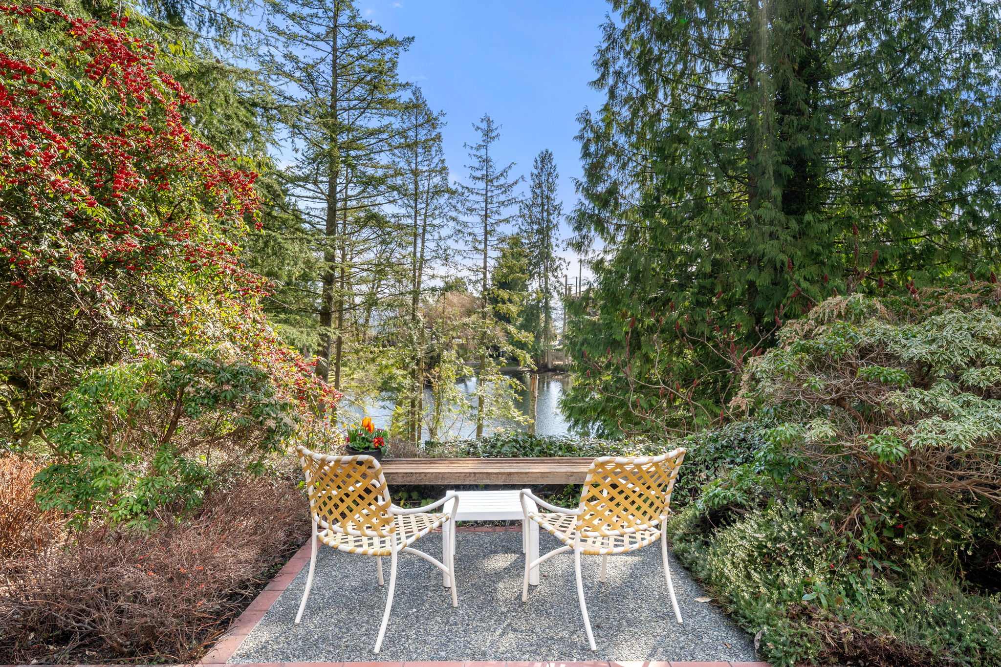 895 Elveden Row, British Properties â€” photo 3
