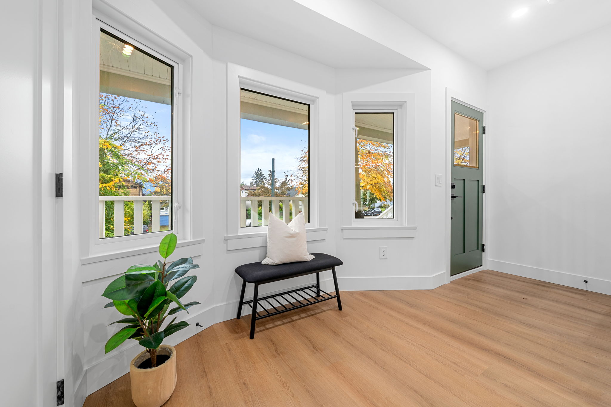 2528 McGill Street, Hastings Sunrise â€” photo 3