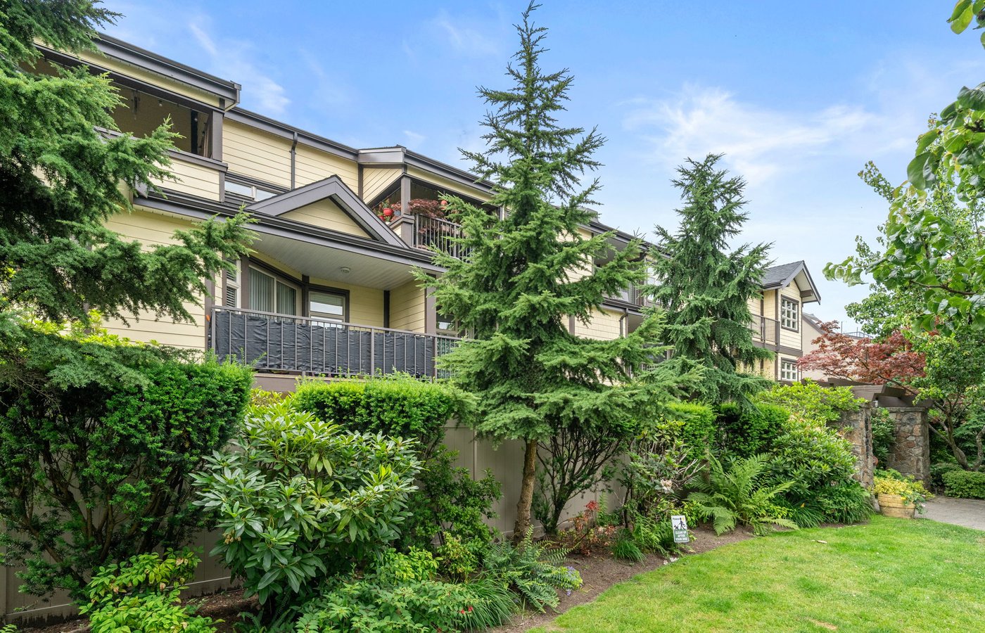301 235 W 4th Street, Lower Lonsdale â€” photo 3