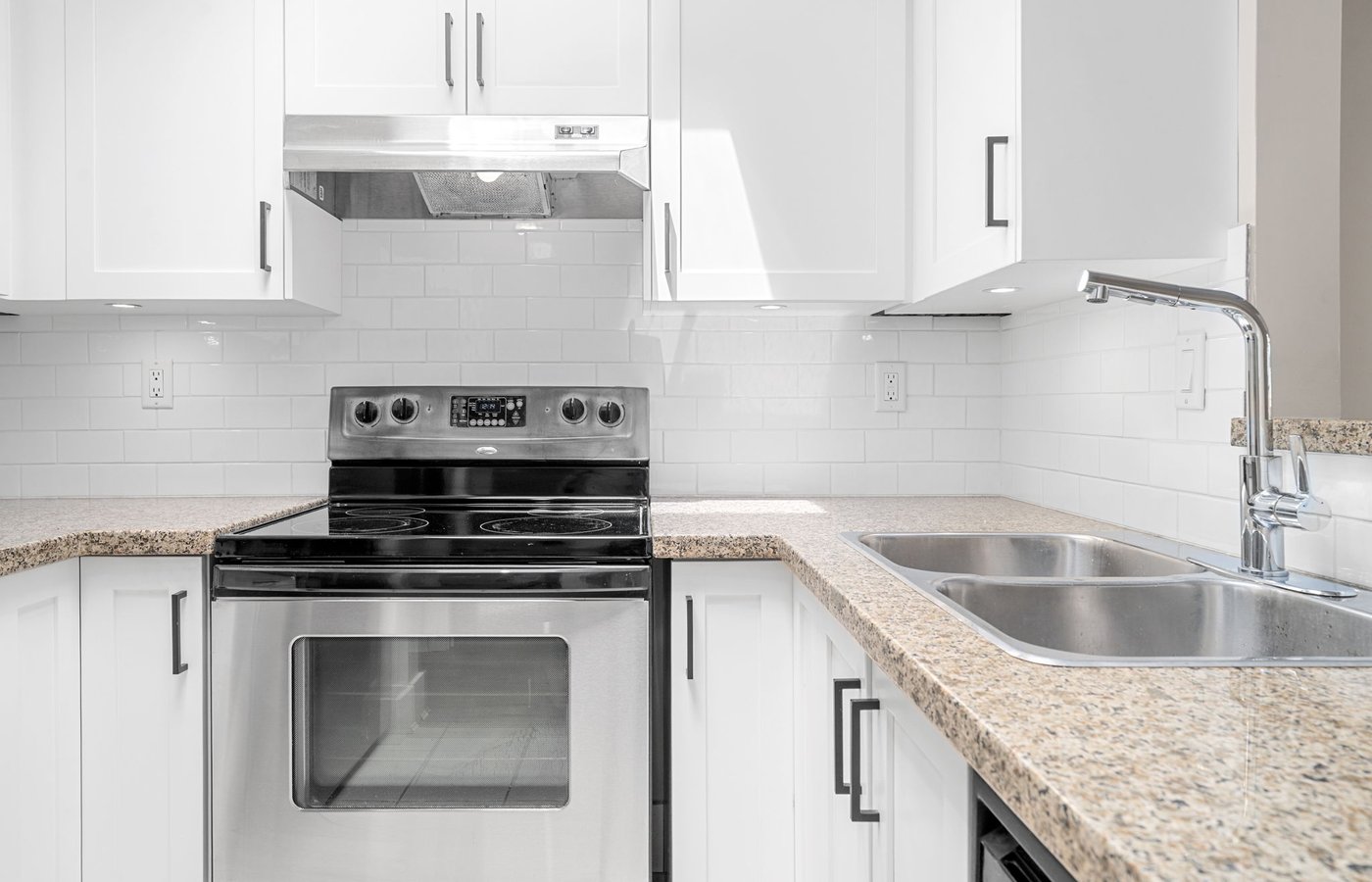 301 235 W 4th Street, Lower Lonsdale â€” photo 5