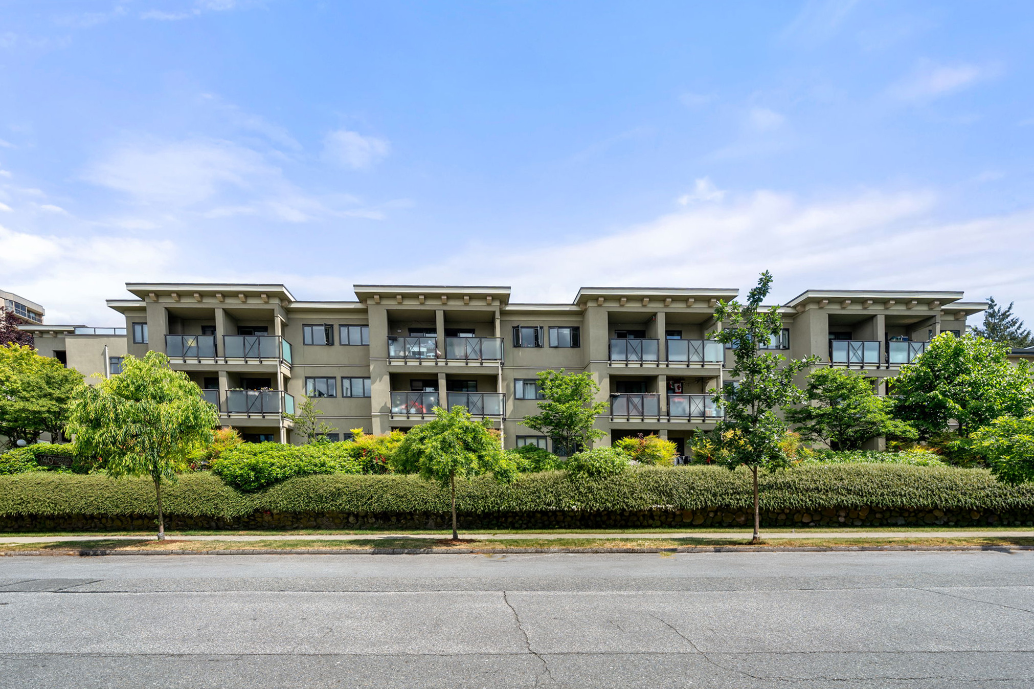 302 140 E 4th Street, Lower Lonsdale