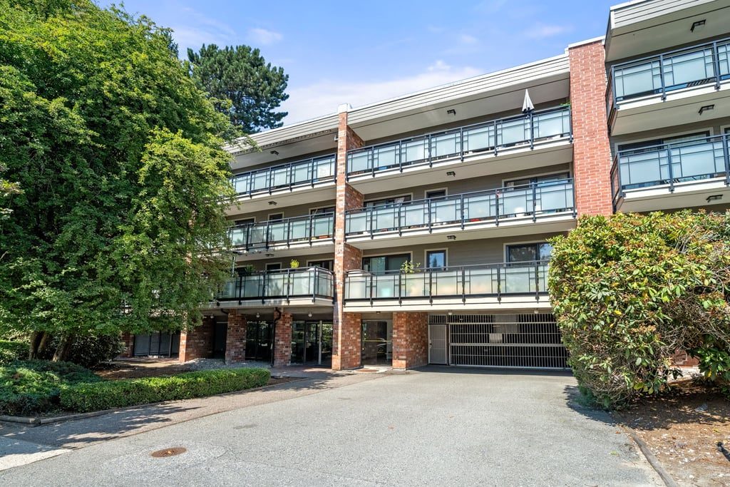 312 360 E 2nd Street, North Vancouver