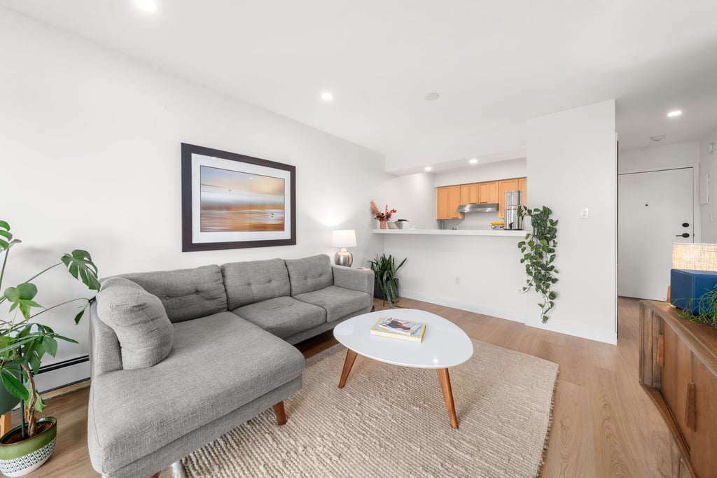 312 360 E 2nd Street, North Vancouver â€” photo 4