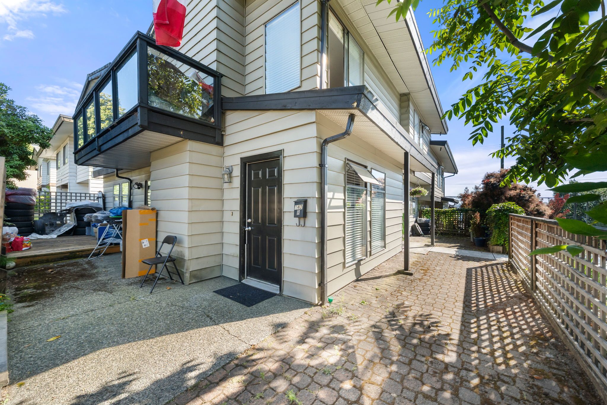 140-142 St. Patricks Avenue, North Vancouver — photo 4